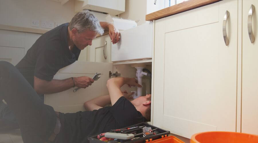 Plumber in McFarland, CA